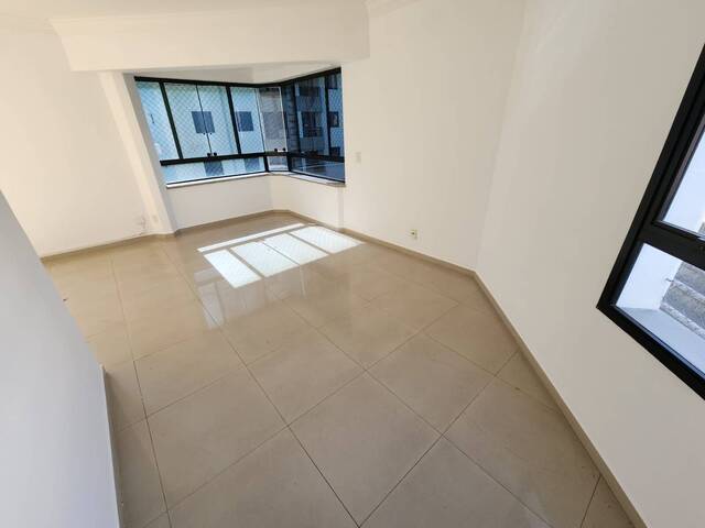 #1018 - Apartamento para Venda em São Paulo - SP - 2